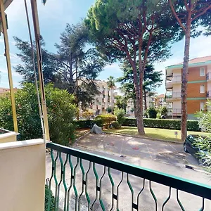 Hannalore - By Ligooria Pietra Ligure